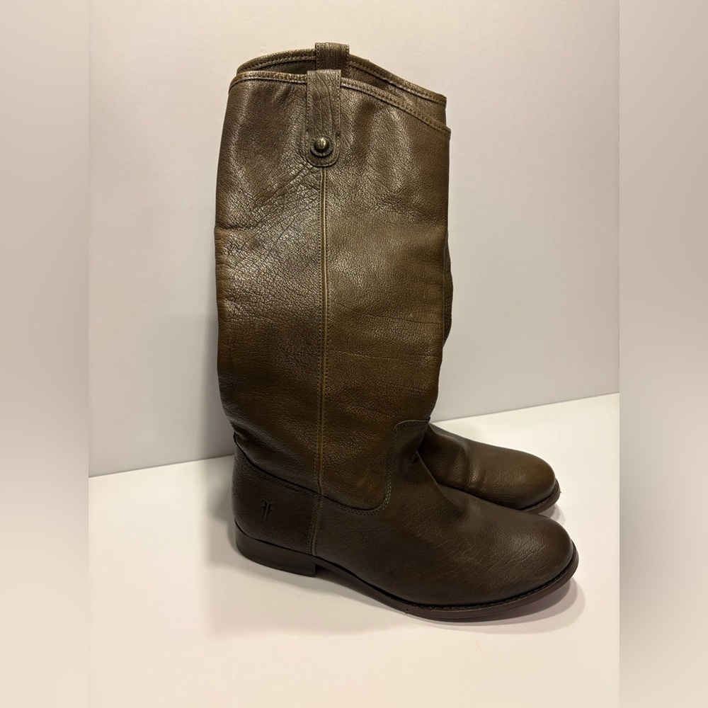 FRYE Women's Melissa Medallion Riding Boots Size 6 B Knee High Brown Leather